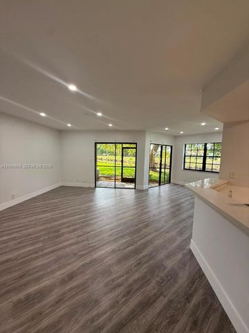 9021 W Sunrise Blvd 9021, Plantation, FL 33322