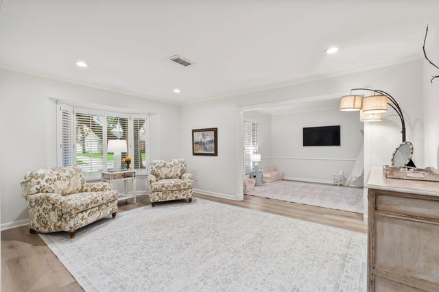 10738 Cedar Creek Drive, Houston, TX 77042
