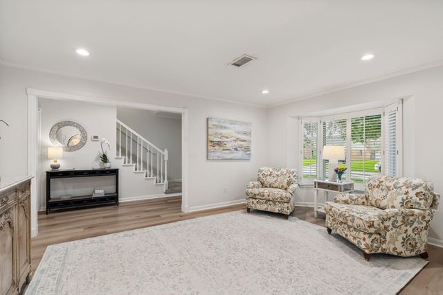 10738 Cedar Creek Drive, Houston, TX 77042