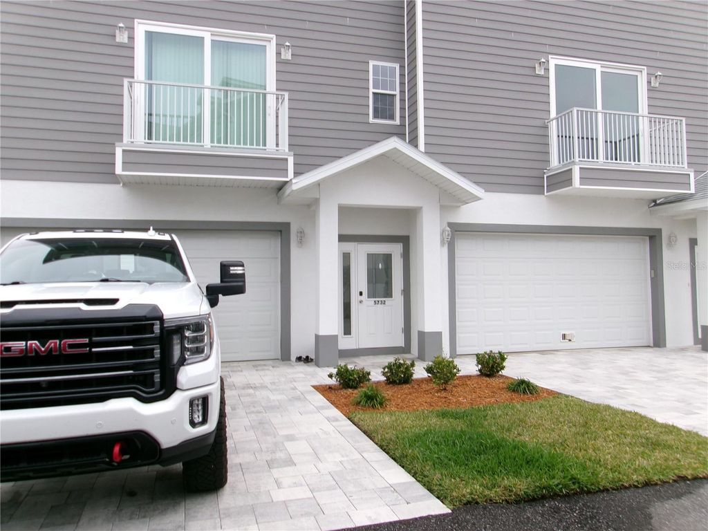 5732 BISCAYNE COURT, New Port Richey, FL 34652