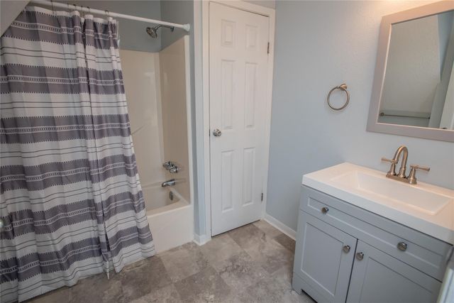 219A Texas Avenue, Bacliff, TX 77518