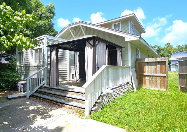 219A Texas Avenue, Bacliff, TX 77518