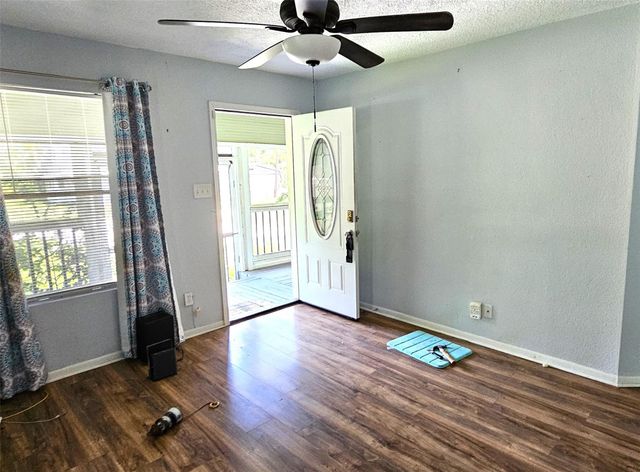 219A Texas Avenue, Bacliff, TX 77518