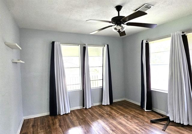 219A Texas Avenue, Bacliff, TX 77518