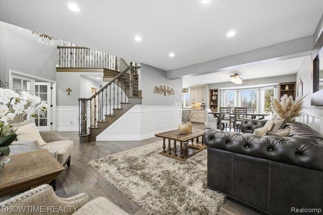 4157 Springbrook Drive, Sterling Heights, MI 48314