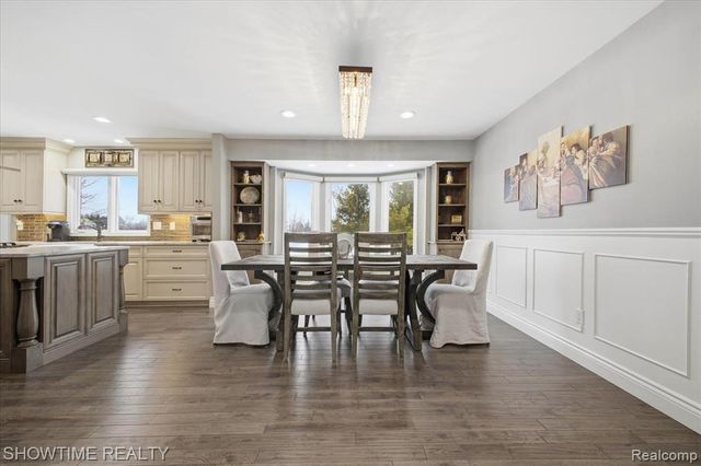 4157 Springbrook Drive, Sterling Heights, MI 48314