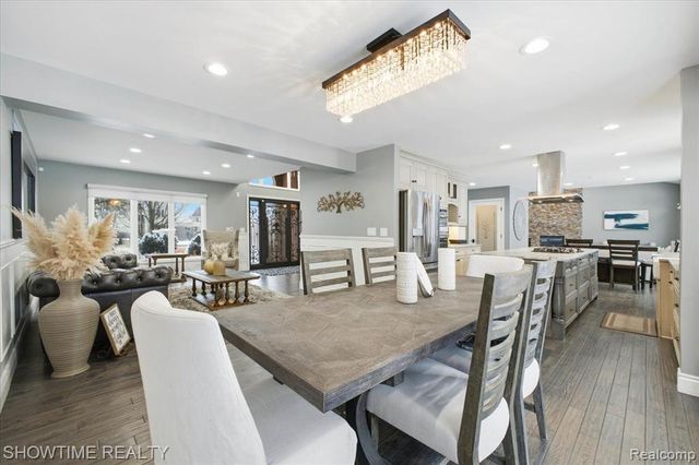 4157 Springbrook Drive, Sterling Heights, MI 48314