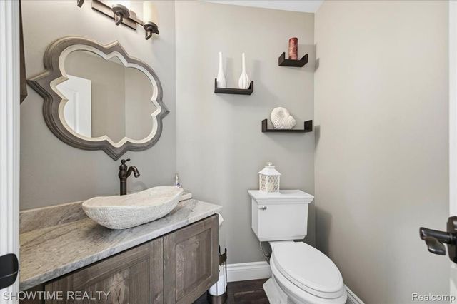 4157 Springbrook Drive, Sterling Heights, MI 48314