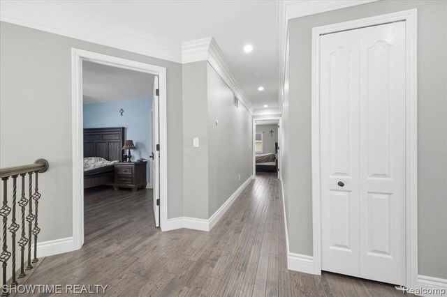 4157 Springbrook Drive, Sterling Heights, MI 48314