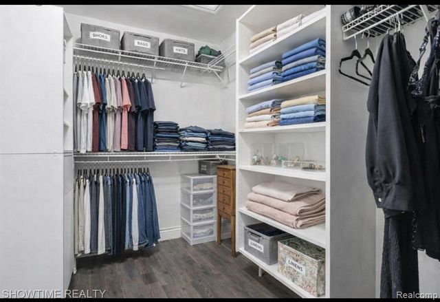 4157 Springbrook Drive, Sterling Heights, MI 48314