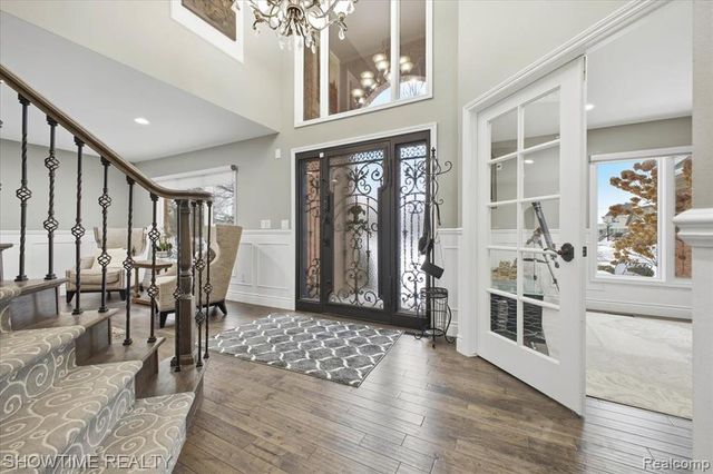 4157 Springbrook Drive, Sterling Heights, MI 48314