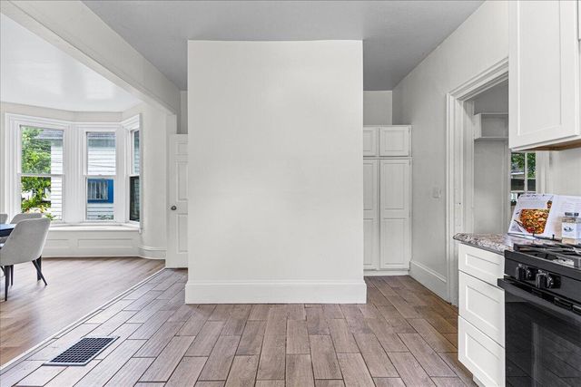 204 Orange Street, Jackson, MI 49202