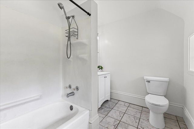 204 Orange Street, Jackson, MI 49202