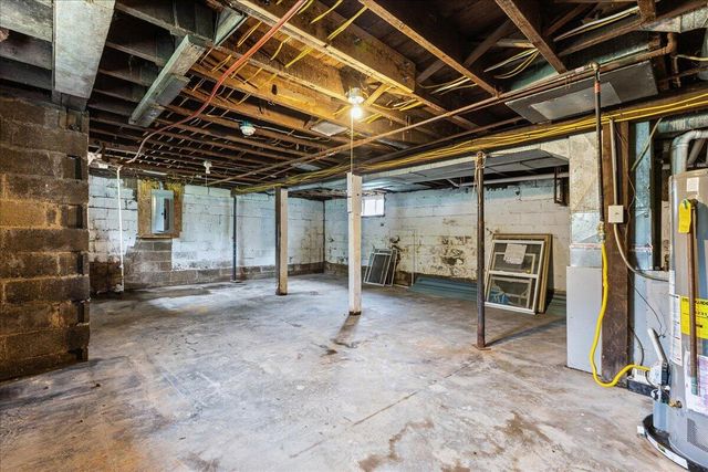 204 Orange Street, Jackson, MI 49202