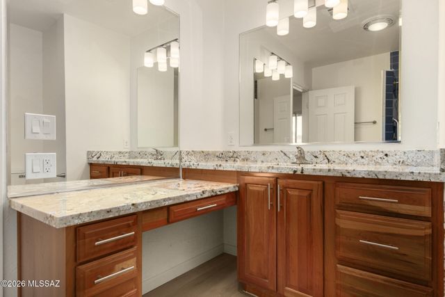 718 N Benton Avenue, Tucson, AZ 85711