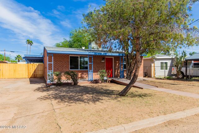 718 N Benton Avenue, Tucson, AZ 85711