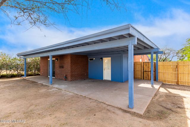 718 N Benton Avenue, Tucson, AZ 85711