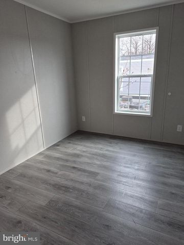 318 HOSTETTER BLVD, New Castle, DE 19720