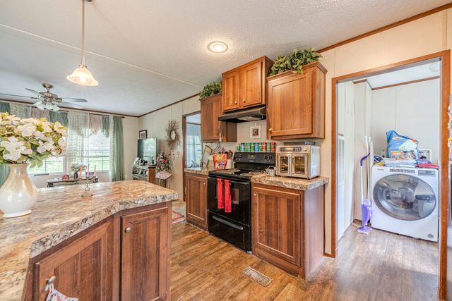 4242 Upper Factory Creek Rd, Waynesboro, TN 38485