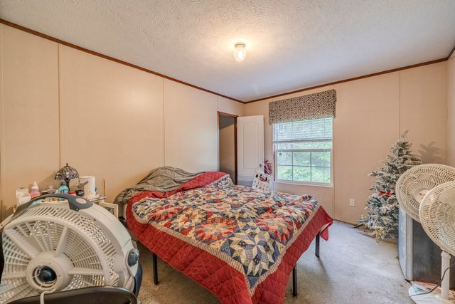 4242 Upper Factory Creek Rd, Waynesboro, TN 38485