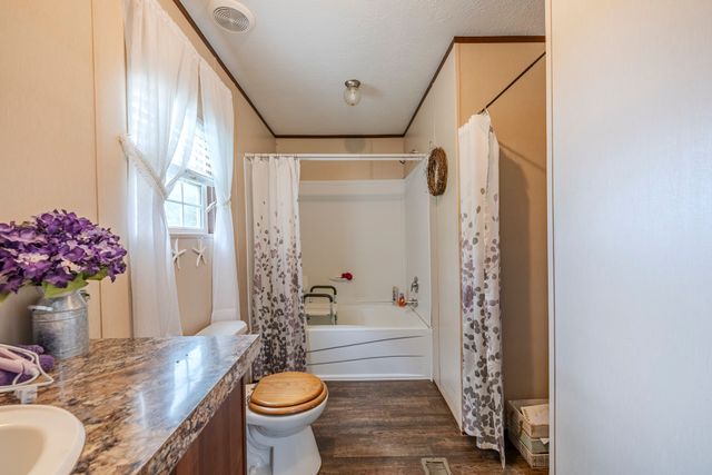 4242 Upper Factory Creek Rd, Waynesboro, TN 38485