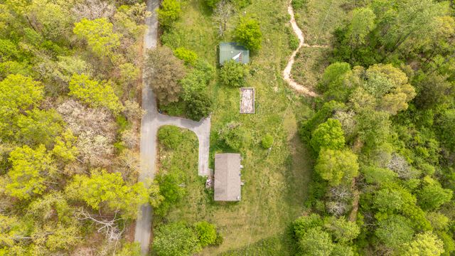 4242 Upper Factory Creek Rd, Waynesboro, TN 38485