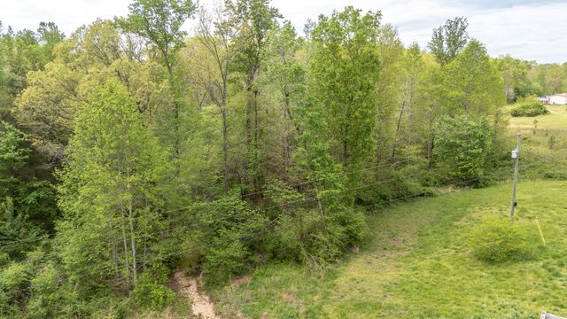 4242 Upper Factory Creek Rd, Waynesboro, TN 38485