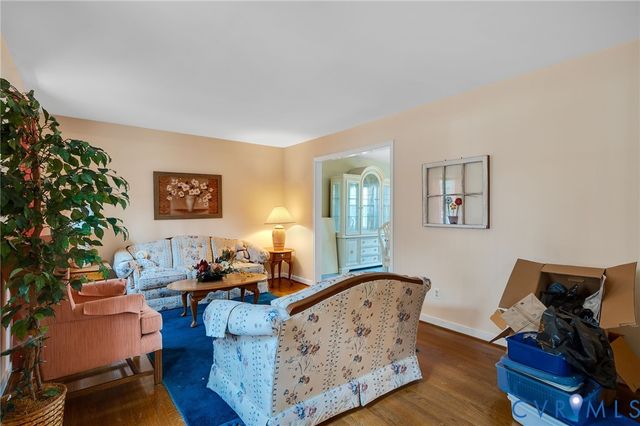 1913 Raintree Dr, Henrico, VA 23238