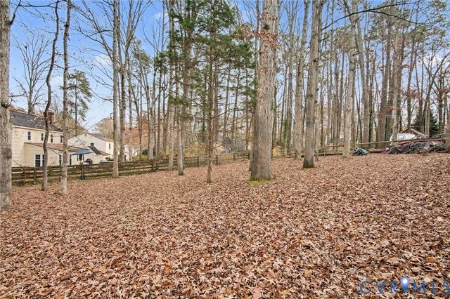 1913 Raintree Dr, Henrico, VA 23238