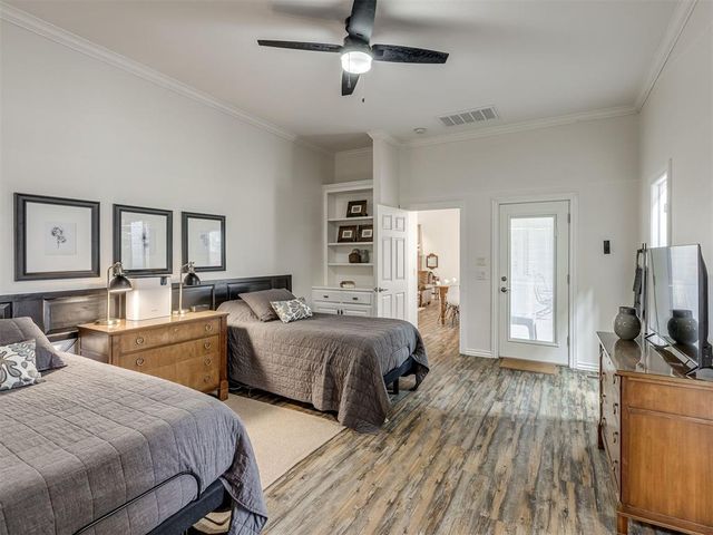 204 Castle Rock Road, Yukon, OK 73099