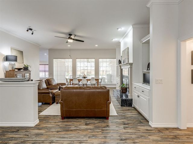 204 Castle Rock Road, Yukon, OK 73099