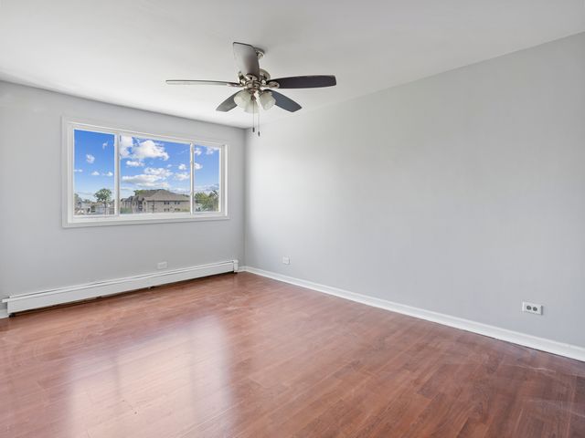 8059 W 84th Street 3N, Justice, IL 60458