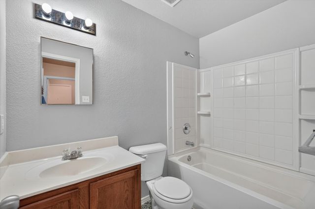 2805 Cameron Way, Mesquite, TX 75181