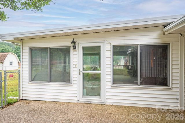 4012 Allison Street, Hickory, NC 28601