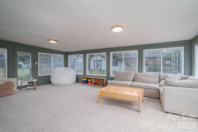 4012 Allison Street, Hickory, NC 28601