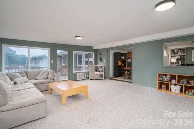 4012 Allison Street, Hickory, NC 28601