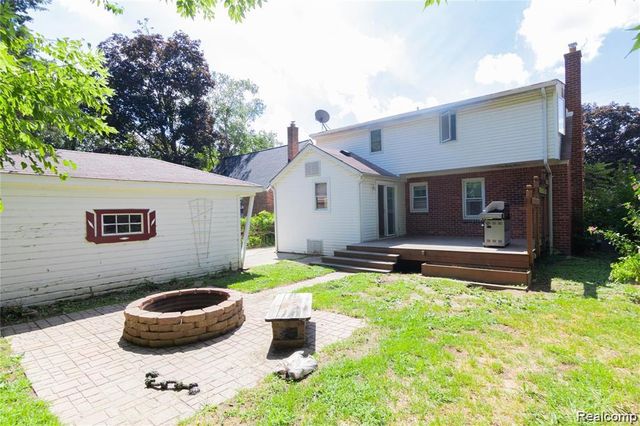 9622 Seminole, Redford, MI 48239