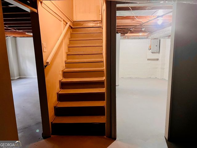 2535 Susan Lane, Atlanta, GA 30331