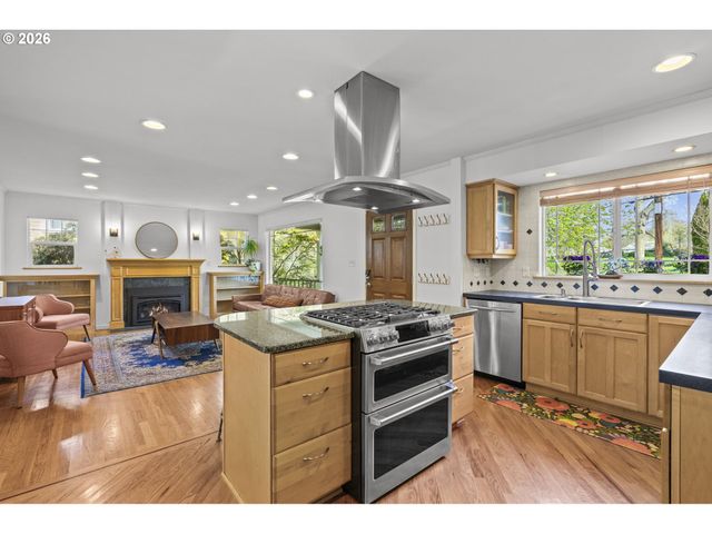 3810 Se BYBEE Blvd, Portland, OR 97202