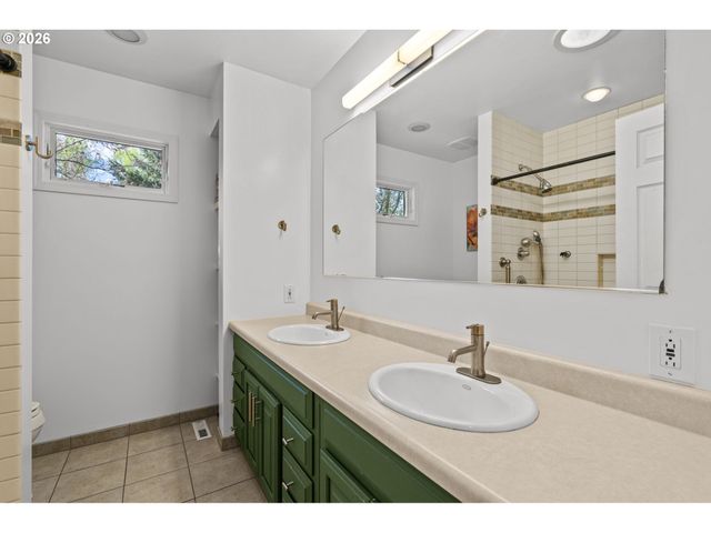 3810 Se BYBEE Blvd, Portland, OR 97202