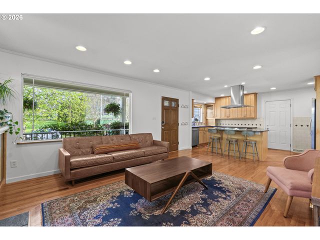 3810 Se BYBEE Blvd, Portland, OR 97202