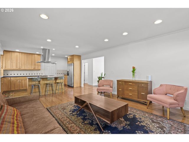 3810 Se BYBEE Blvd, Portland, OR 97202