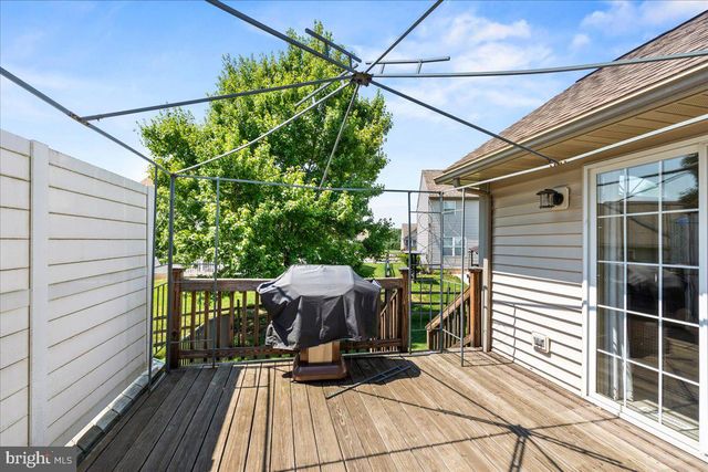 1032 ITHICA, Reading, PA 19605