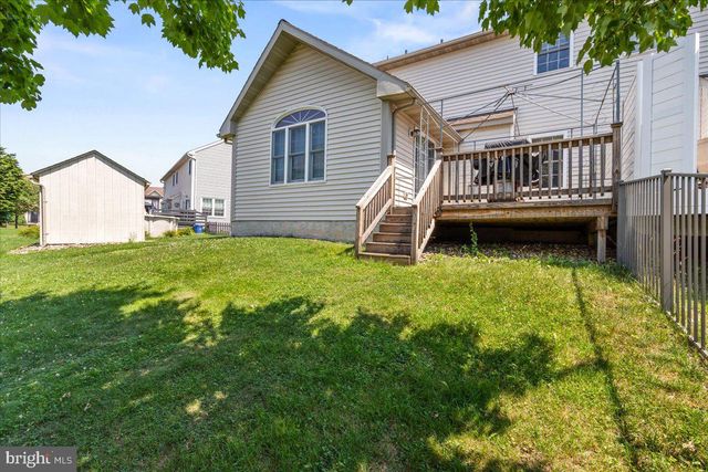 1032 ITHICA, Reading, PA 19605