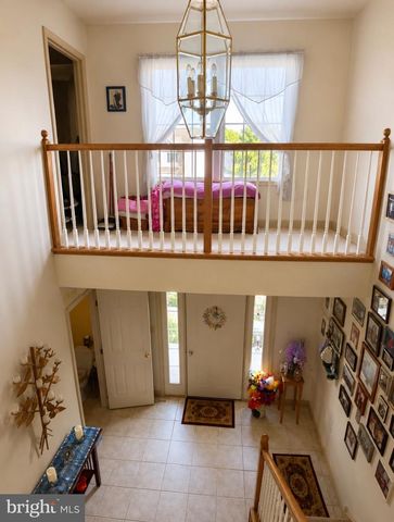 1032 ITHICA, Reading, PA 19605