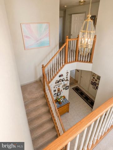 1032 ITHICA, Reading, PA 19605
