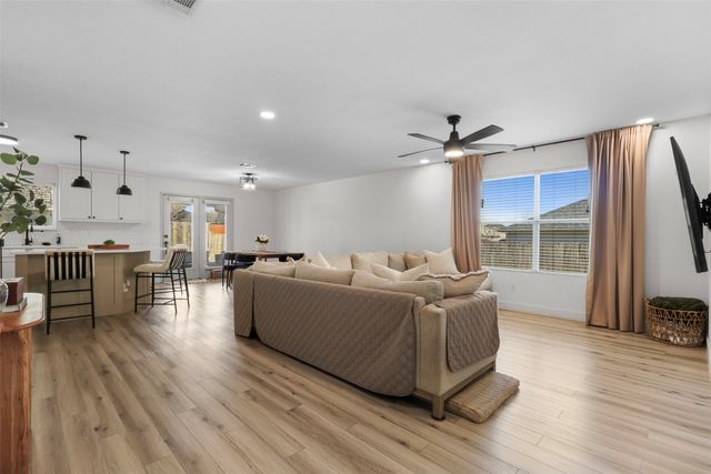 2031 Lake Trail Drive, Heartland, TX 75126
