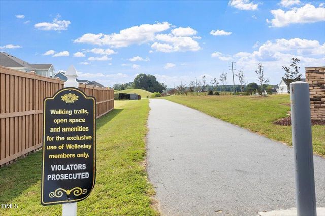 66 Flanders Lane, Clayton, NC 27520