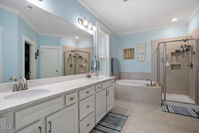 66 Flanders Lane, Clayton, NC 27520