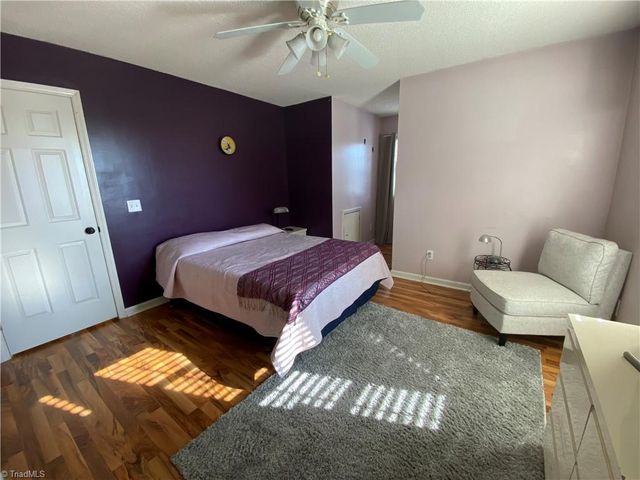 2837 Bridgeport Drive, Winston-salem, NC 27103